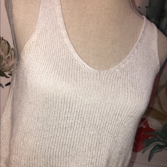 Brandy Melville Cream Knit Crop Top - Picture 2 of 4